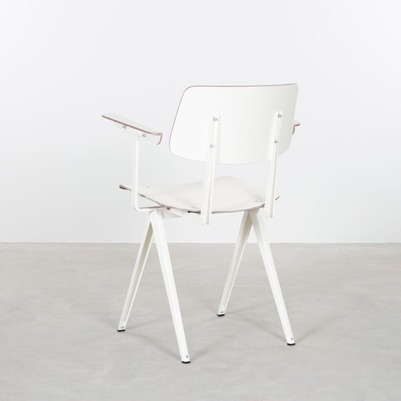 Galvanitas S16 With Armrests White