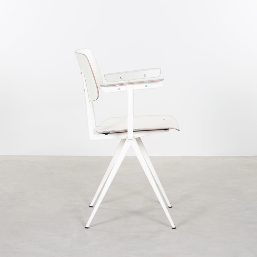 Galvanitas S16 With Armrests White