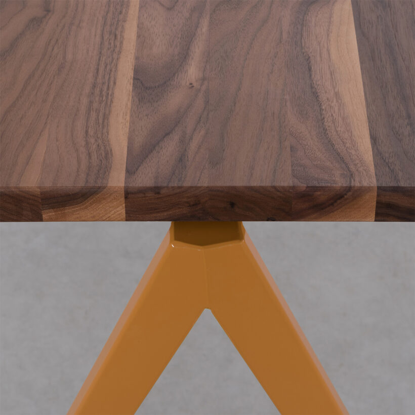 TD4 Ocher Brown Walnut
