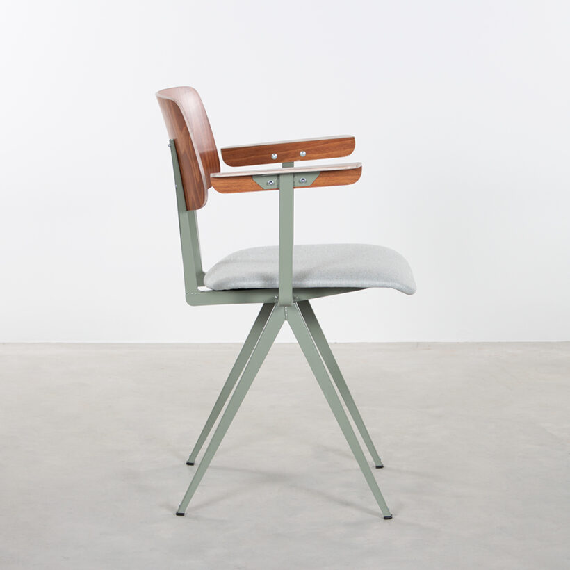 as S16 With Armrests Cement Grey Piquet Light Grey 60