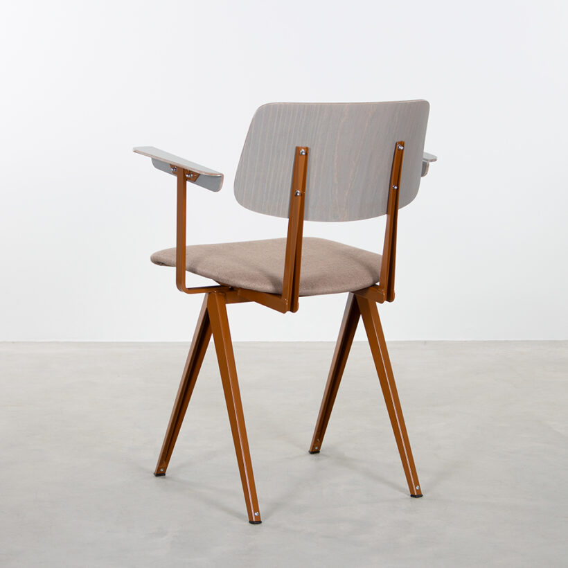 as S16 With Armrests Loam Brown Piquet Liver 10