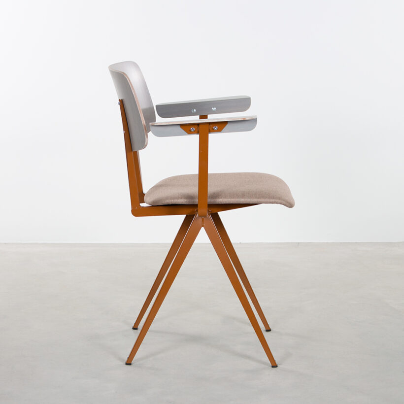 as S16 With Armrests Loam Brown Piquet Liver 10