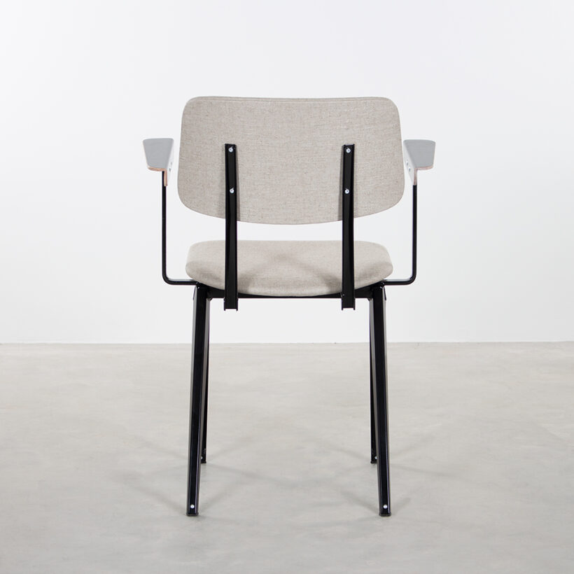 as S16 With Armrests Black Piquet Clay 08