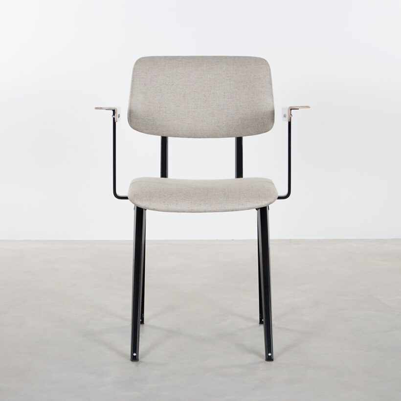 as S16 With Armrests Black Piquet Clay 08