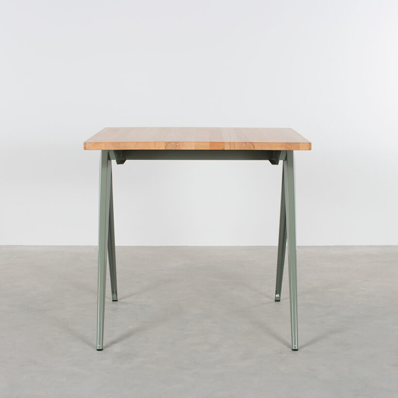 TD4 Bistro Cement Grey Beech