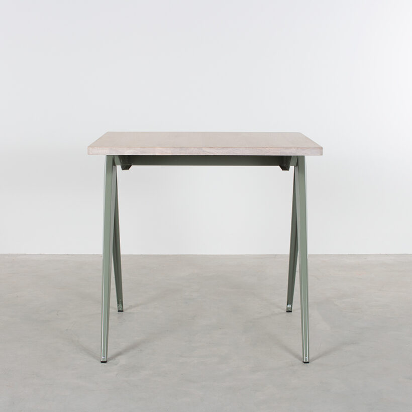 TD4 Bistro Cement Grey Whitewash