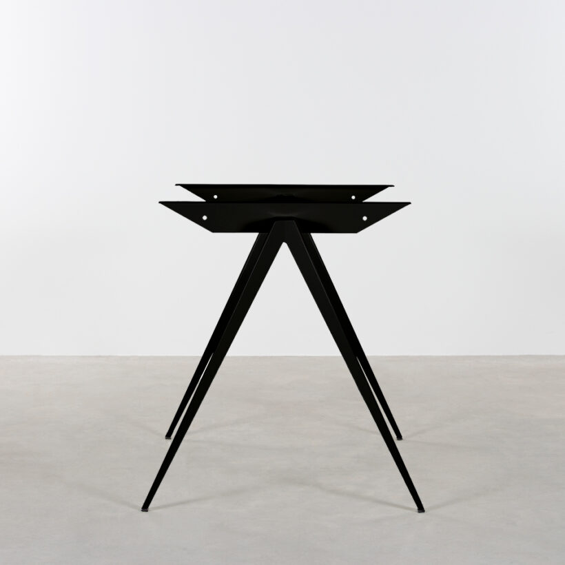 TD4 Bistro Frame Black