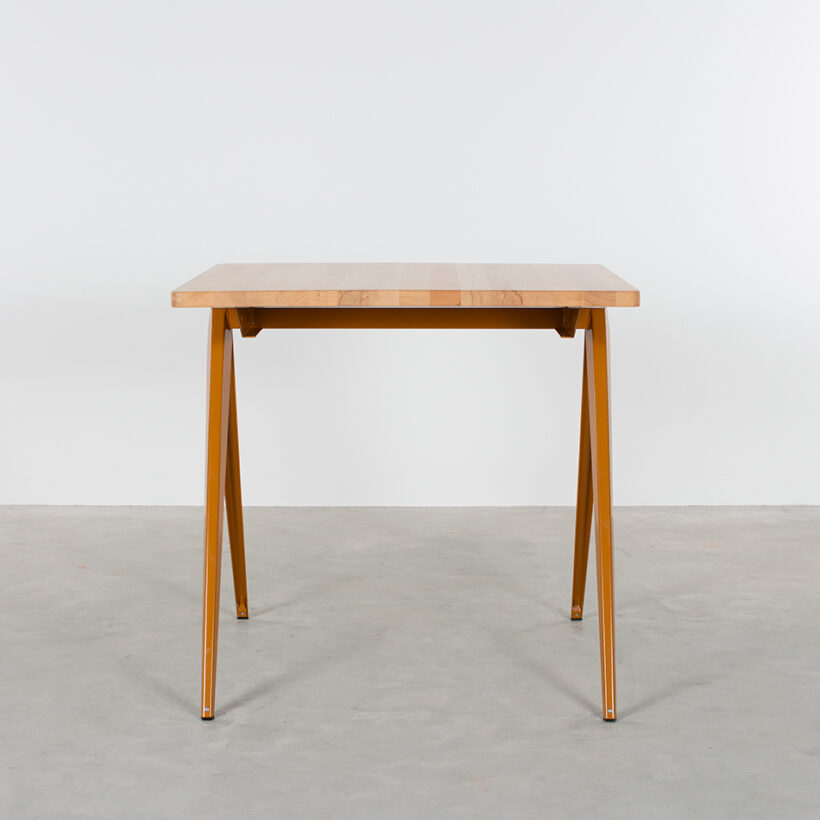 TD4 Bistro Ocher Brown Beech