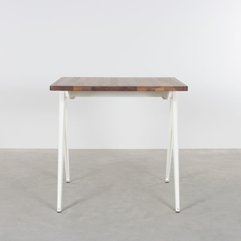 TD4 Bistro White Walnut