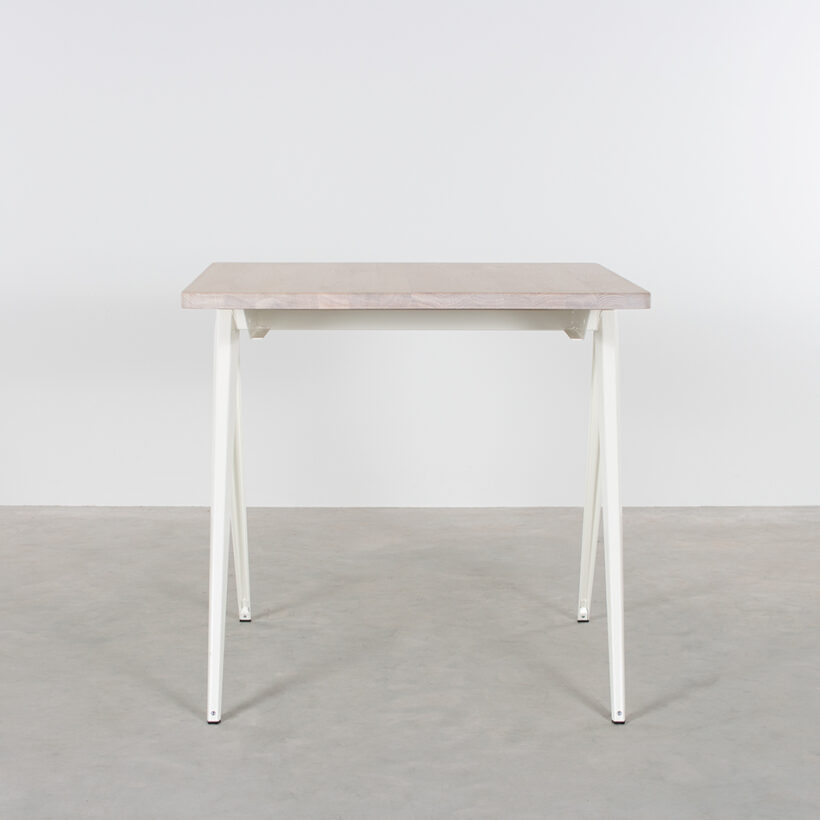 TD4 Bistro White Whitewash