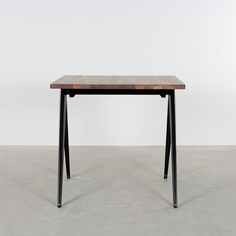 TD4 Bistro Black Walnut