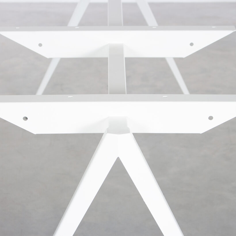 TD4 Frame White