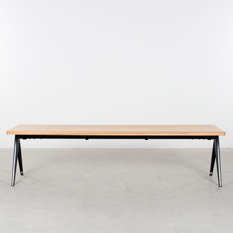 TD4 Bench Black Beech
