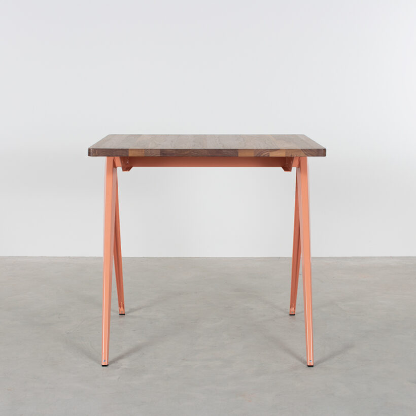 TD4 Bistro Beige Red Walnut