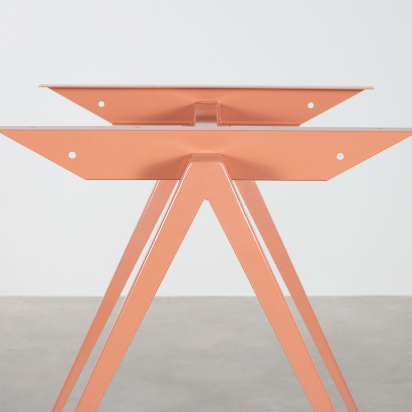 TD4 Bistro Frame Beige Red