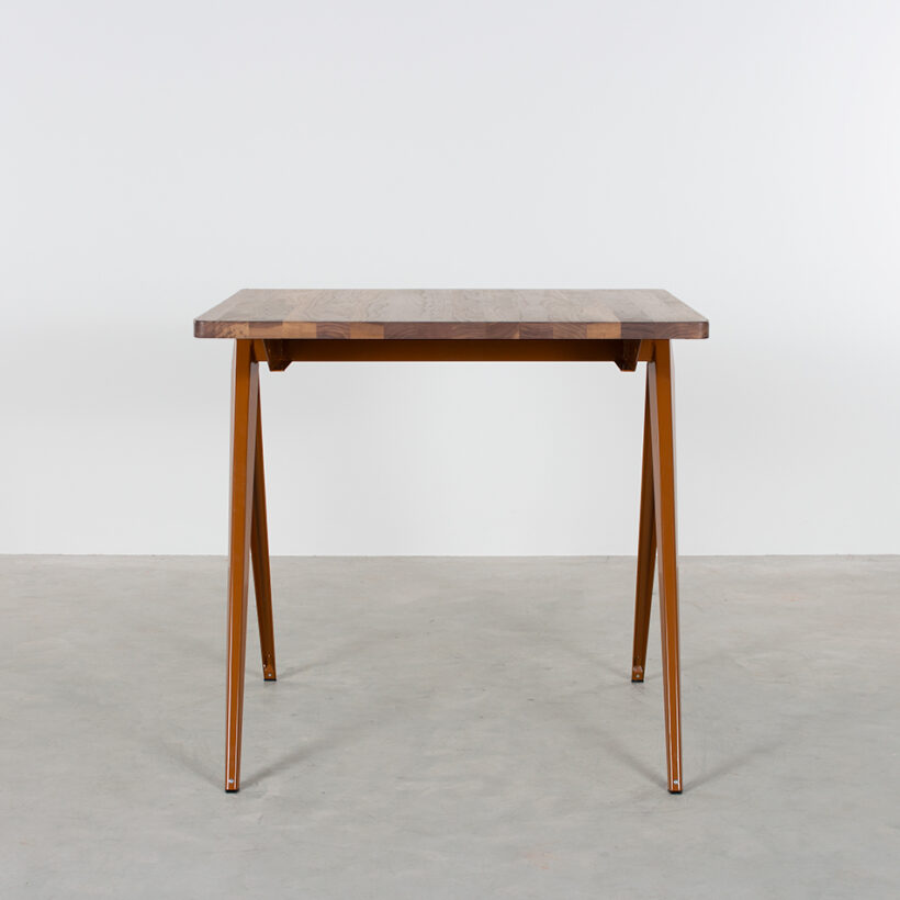 TD4 Bistro Loam Brown Walnut