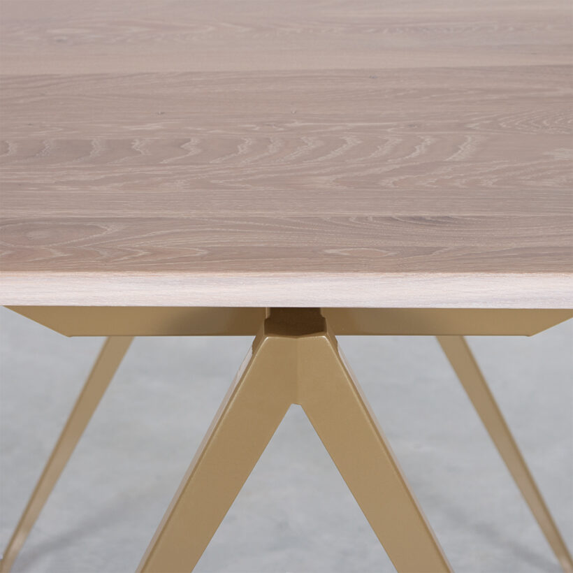 TD4 Bistro Pearl Gold Whitewash