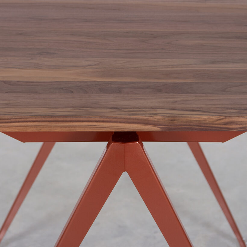 TD4 Bistro Pearl Copper Walnut