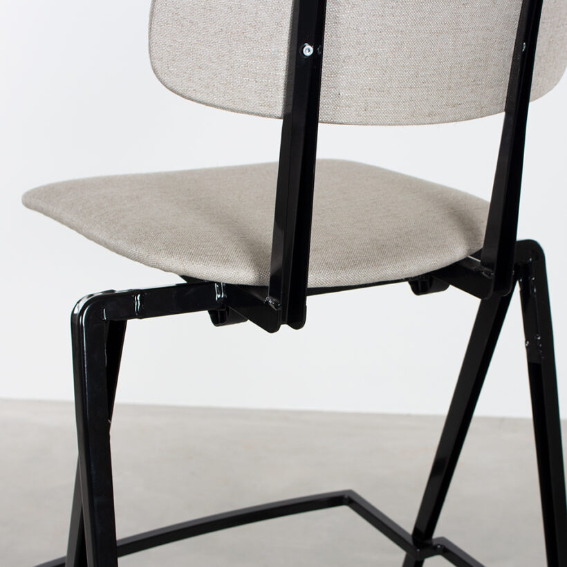 Galvanitas Bar Chair Upholstered Black Piquet Clay 84