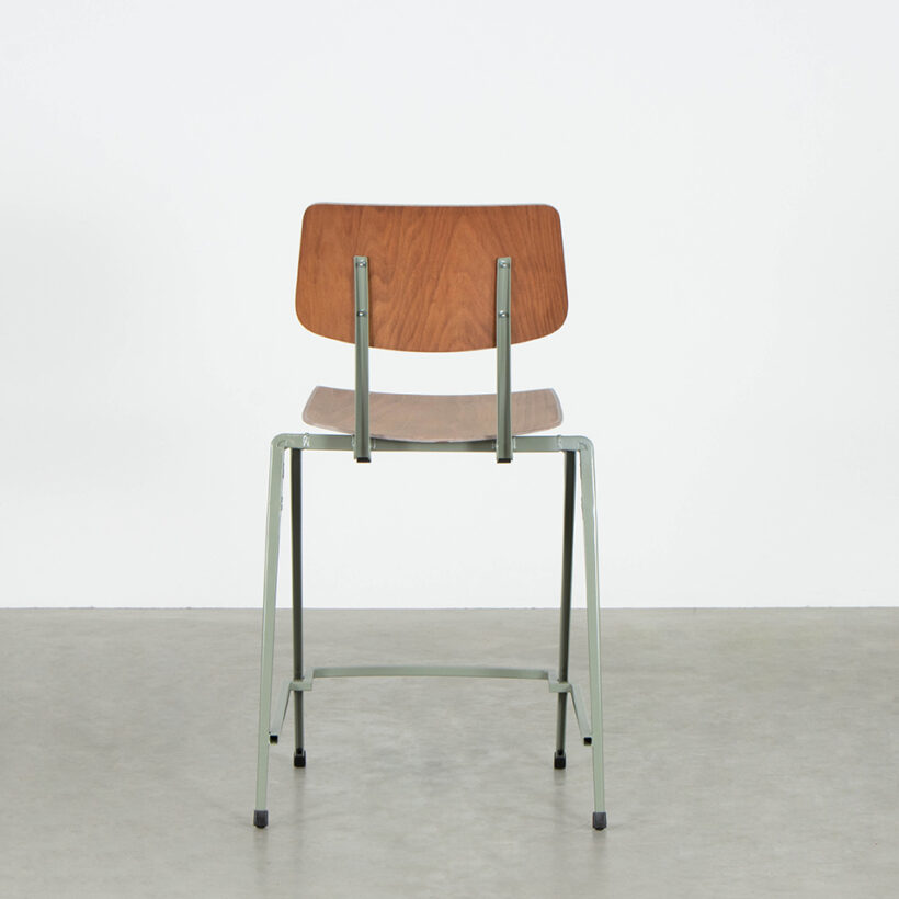 Galvanitas-S17-counter-barstoel-cementgrijs:bruin-achter-950x950